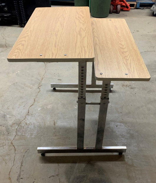 AdjustableTable 530x623