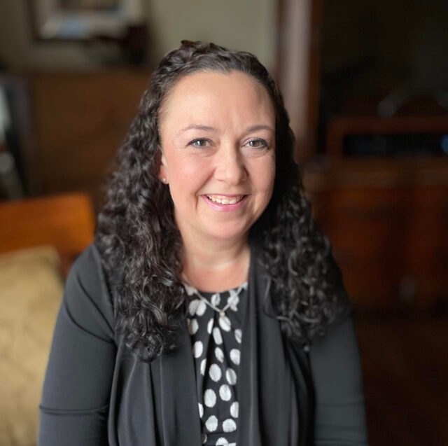 Stephanie Dube 640x637