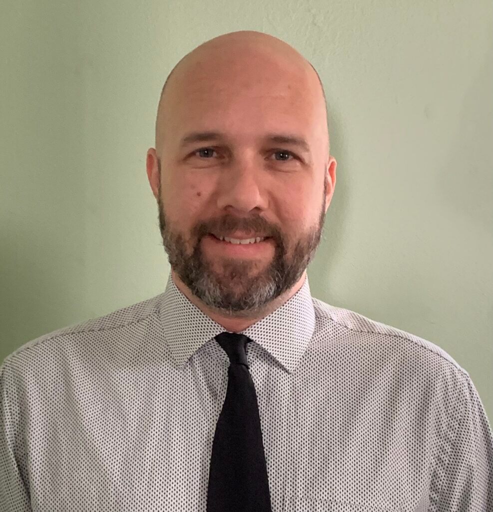 damien headshot 987x1024